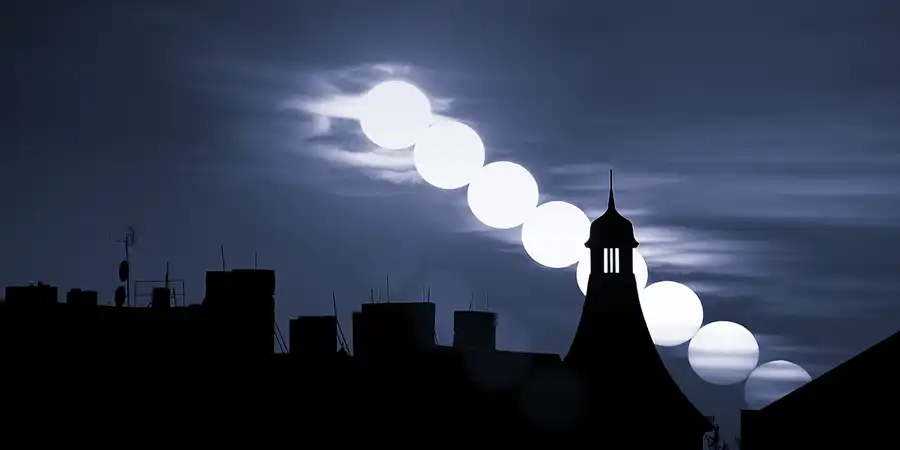 262 | 1900 | 2022-03-25 – 18:03 | 18:05 | 18:07 | 18:09 | 18:11 | 18:13 | 18:15 | 18:18 | © carsten riede fotografie