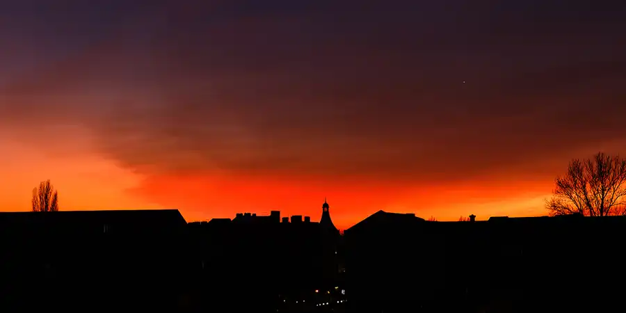 300 | 1900 | 2025-03-04 – 18:22 | © carsten riede fotografie