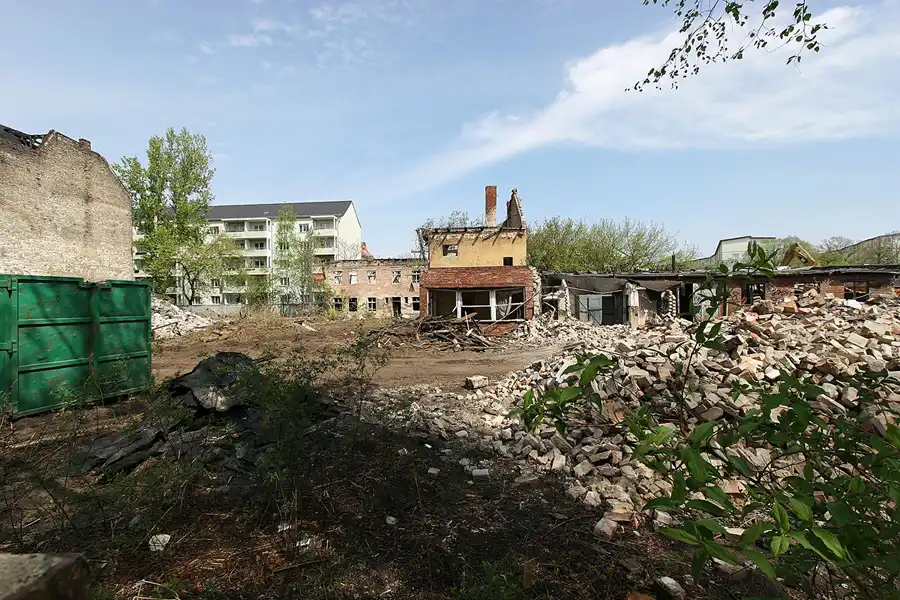 007 | 1900 | 2005-04-29 | © carsten riede fotografie