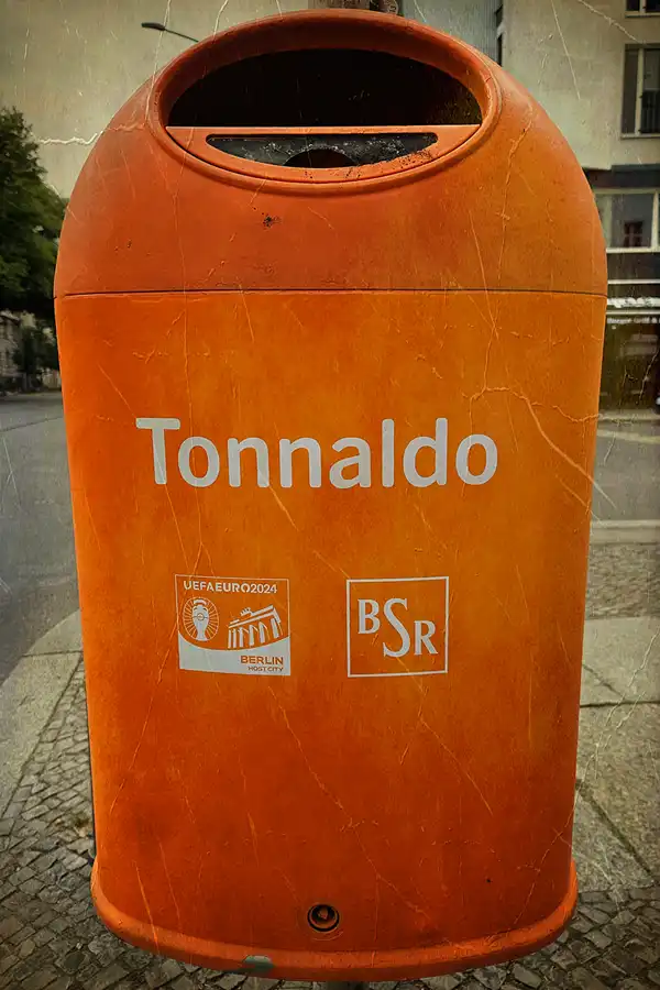 154 | 1900 | bsr – berliner stadtreinigung | tonnaldo | © carsten riede fotografie