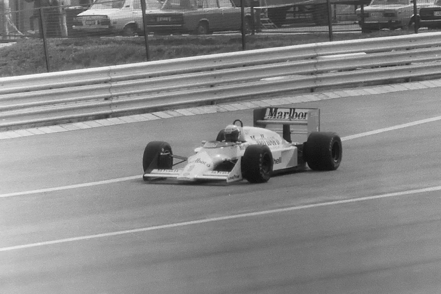 027 | 1987 | Budapest | McLaren-TAG Porsche MP4/3 | Alain Prost | © carsten riede fotografie