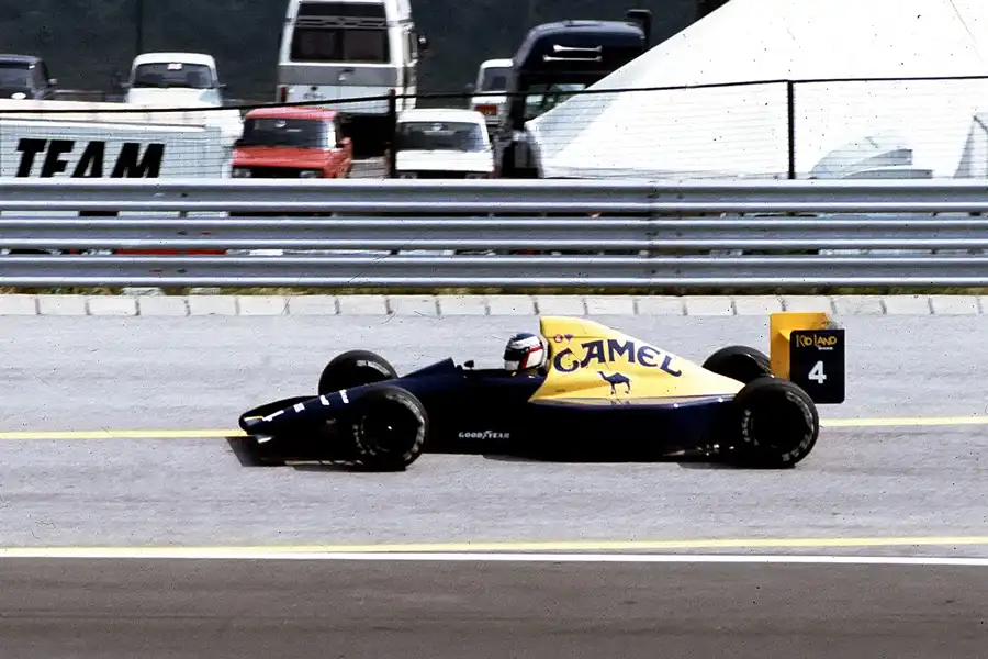 054 | 1989 | Budapest | Tyrrell-Ford Cosworth 018 | Jean Alesi | © carsten riede fotografie