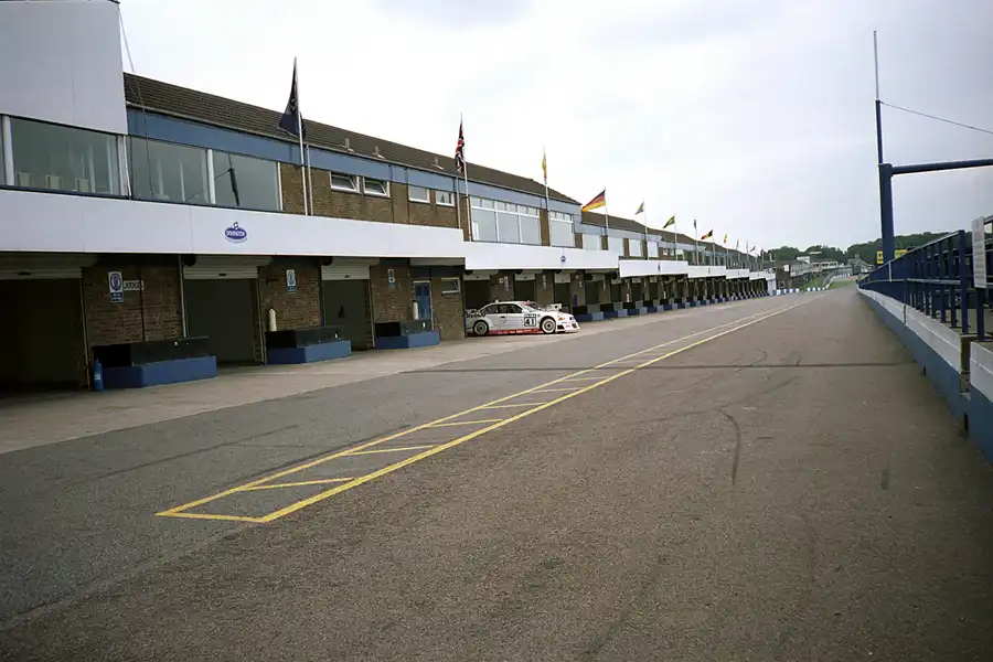 054 | 1994 | Donington | Race Track | © carsten riede fotografie