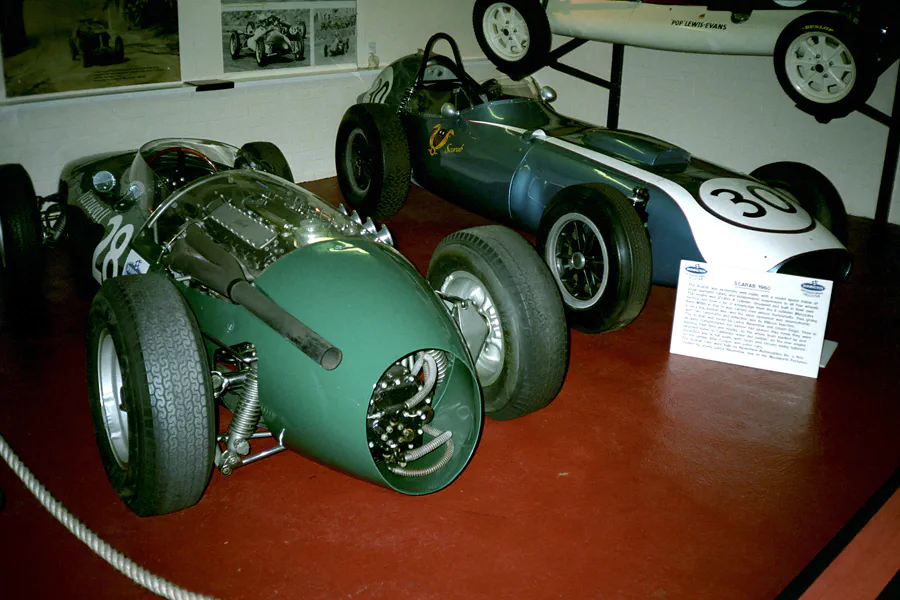 049 | 1994 | Donington | The Donington Collection | Vanwall VW14 (1961) + Scarab (1960) | © carsten riede fotografie