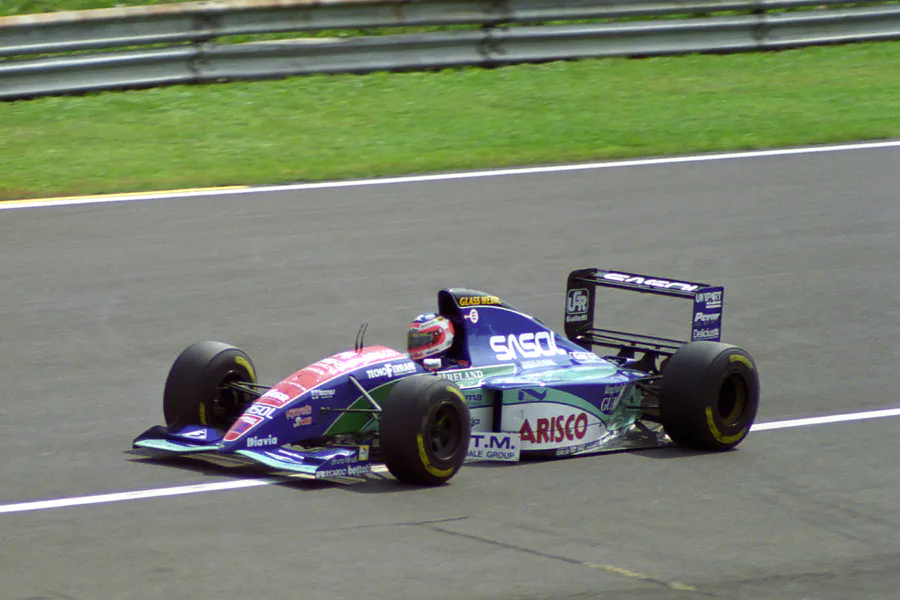 008 | 1994 | Monza | Jordan-Hart 194 | Rubens Barrichello | © carsten riede fotografie