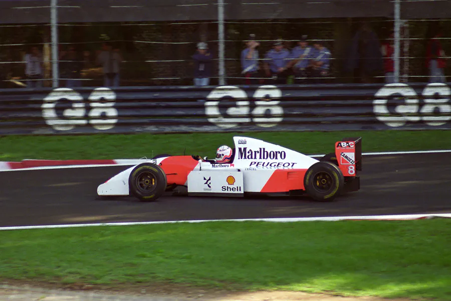 019 | 1994 | Monza | McLaren-Peugeot MP4/9 | Martin Brundle | © carsten riede fotografie