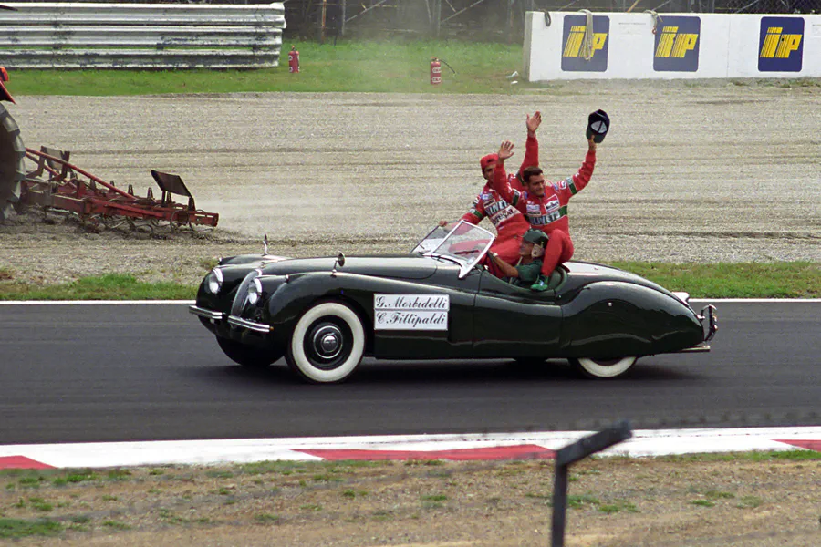 042 | 1994 | Monza | Autodromo Nazionale Monza | Drivers Parade | Christian Fittipaldi + Gianni Morbidelli | © carsten riede fotografie