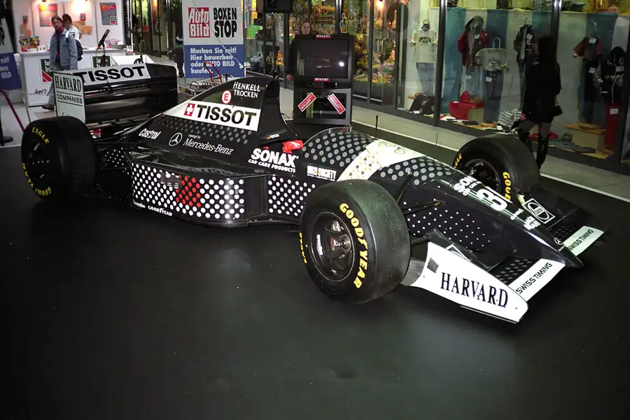 009 | 1995 | Berlin | Sauber-Mercedes Benz C13 | © carsten riede fotografie