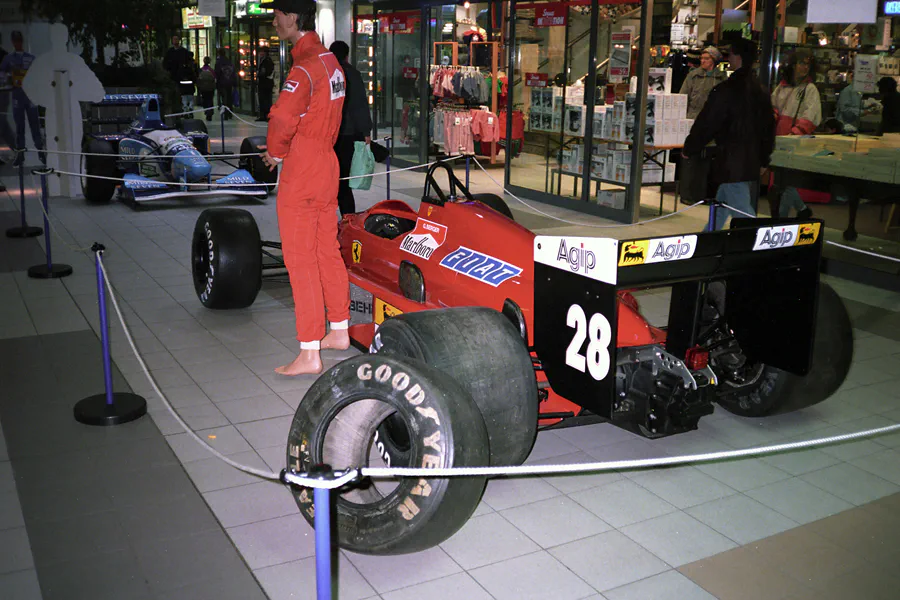 006 | 1995 | Berlin | Ferrari F1/87/88C | © carsten riede fotografie