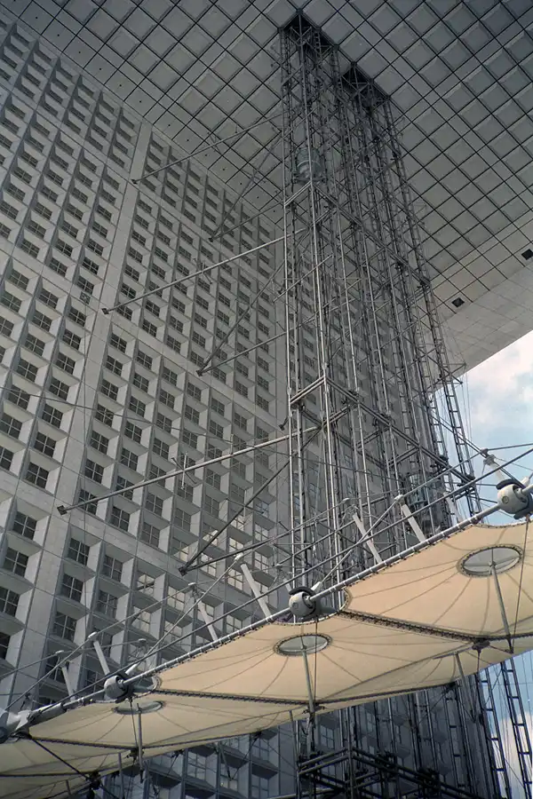 020 | 1995 | Paris | La Defense | © carsten riede fotografie
