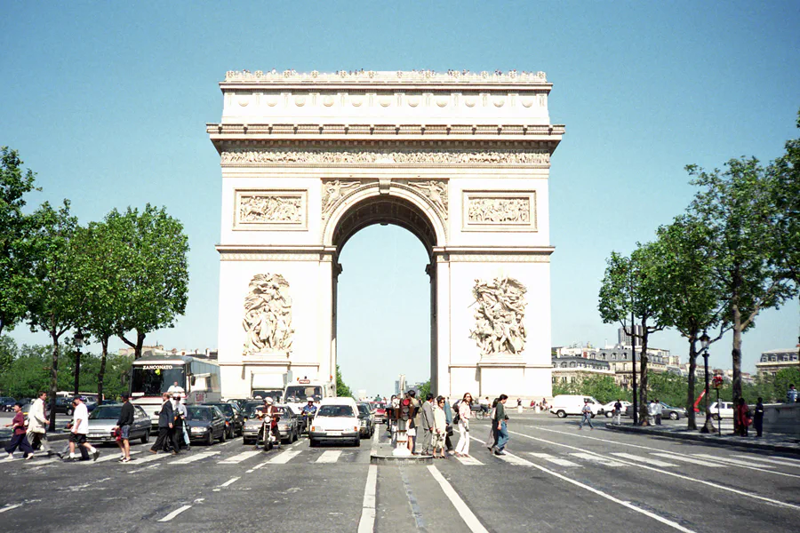 001 | 1995 | Paris | Arc de Triomphe | © carsten riede fotografie