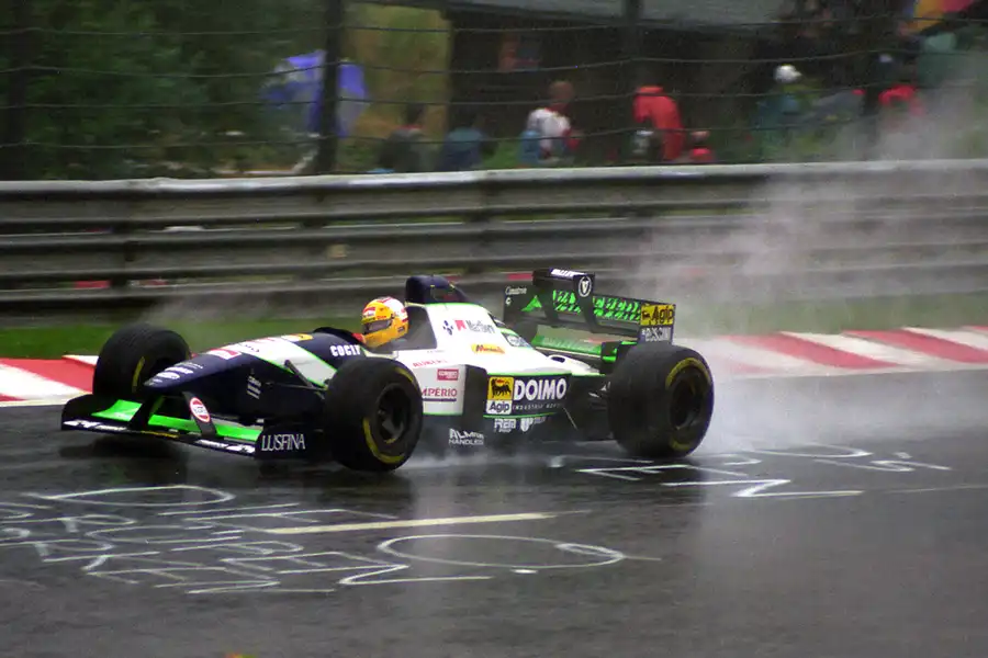 030 | 1995 | Spa-Francorchamps | Minardi-Ford Cosworth M195 | Luca Badoer | © carsten riede fotografie