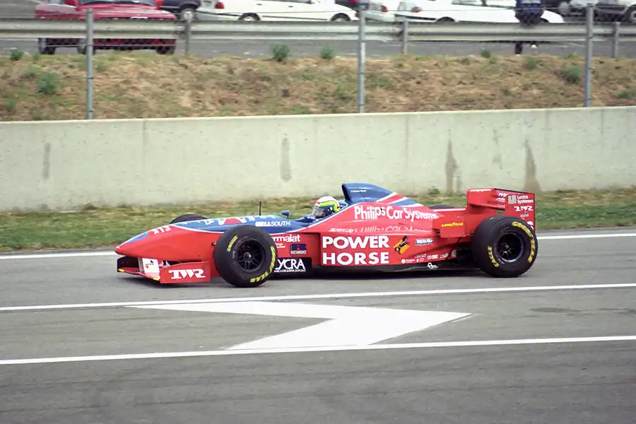 009 | 1996 | Barcelona | Footwork-Hart FA17 | Ricardo Rosset | © carsten riede fotografie