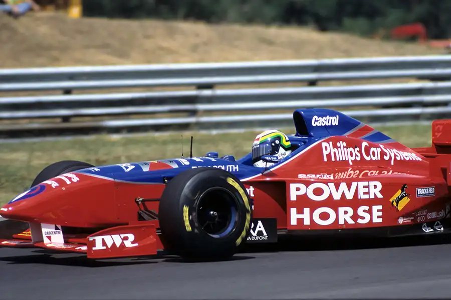 010 | 1996 | Budapest | Footwork-Hart FA17 | Ricardo Rosset | © carsten riede fotografie