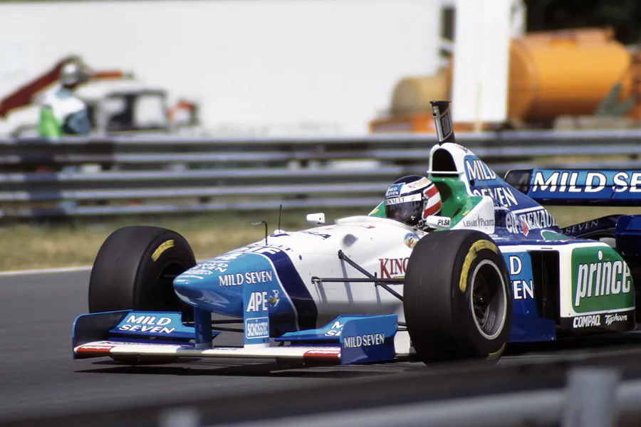 003 | 1996 | Budapest | Benetton-Renault B196 | Gerhard Berger | © carsten riede fotografie