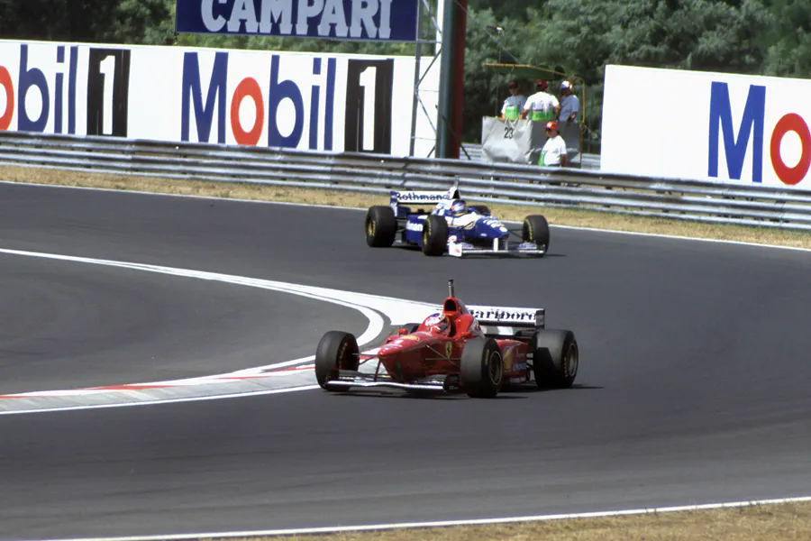 008 | 1996 | Budapest | Ferrari F310 | Michael Schumacher + Williams-Renault FW18 | Jacques Villeneuve | © carsten riede fotografie