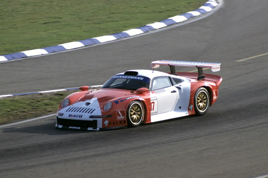023 | 1997 | Hockenheim | FIA GT Championship | © carsten riede fotografie