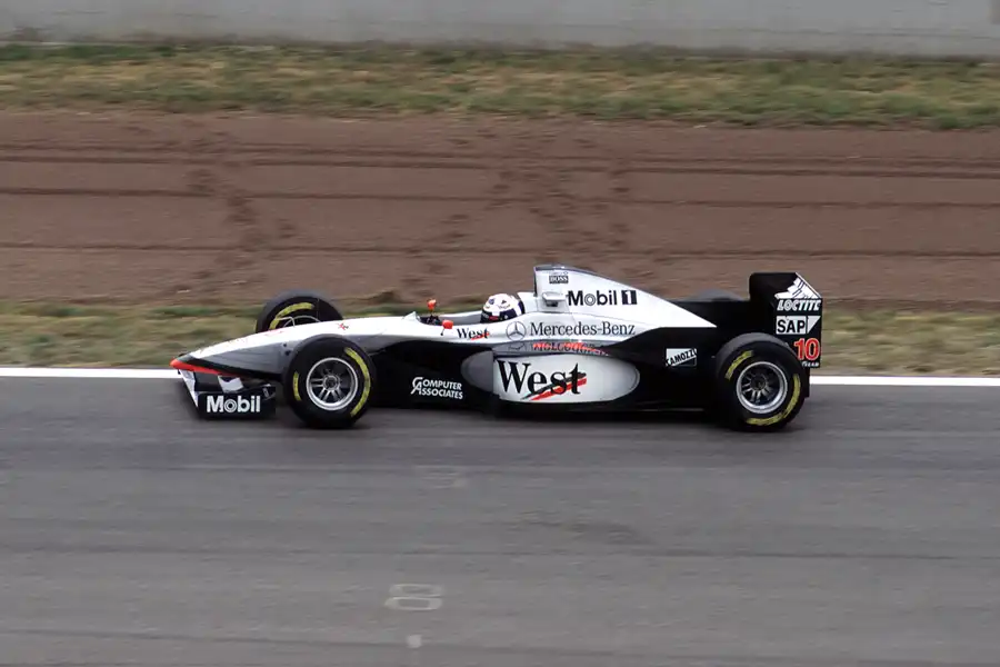 018 | 1997 | Barcelona | McLaren-Mercedes Benz MP4/12 | David Coulthard | © carsten riede fotografie