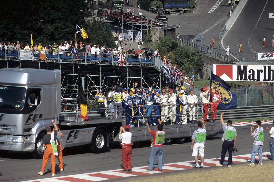 039 | 1997 | Spa-Francorchamps | Circuit De Spa-Francorchamps | Drivers Parade | © carsten riede fotografie