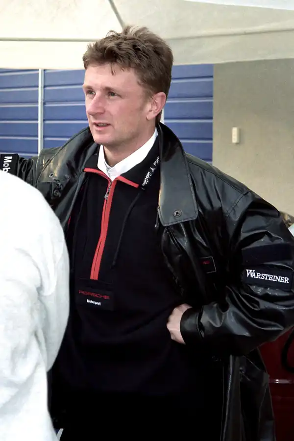 021 | 1998 | Motopark Oschersleben | Allan McNish | © carsten riede fotografie