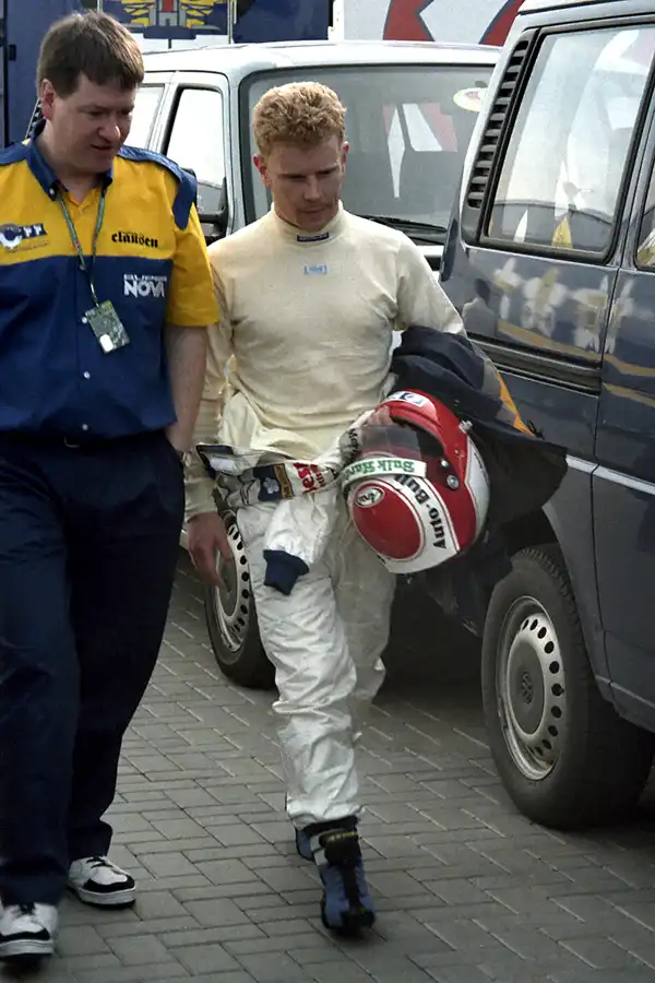 027 | 1998 | Motopark Oschersleben | Gareth Rees | © carsten riede fotografie