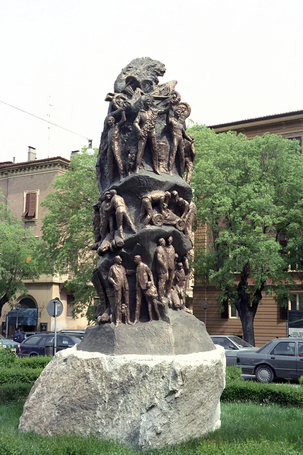 043 | 1998 | Modena | © carsten riede fotografie