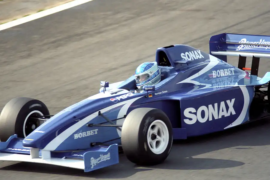 033 | 1999 | Spa-Francorchamps | Lola-Zytek B99/50 | Norman Simon | © carsten riede fotografie