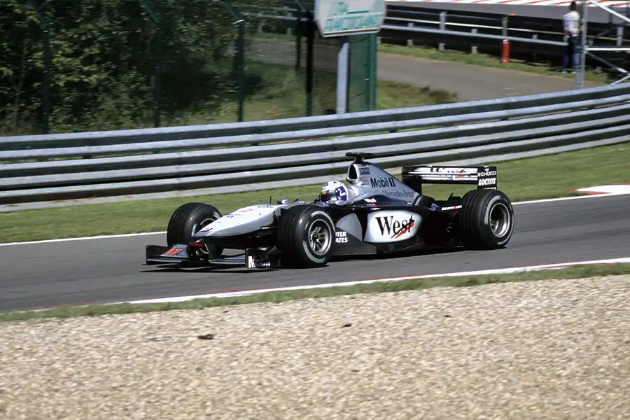 029 | 2000 | Spa-Francorchamps | McLaren-Mercedes Benz MP4/15 | David Coulthard | © carsten riede fotografie