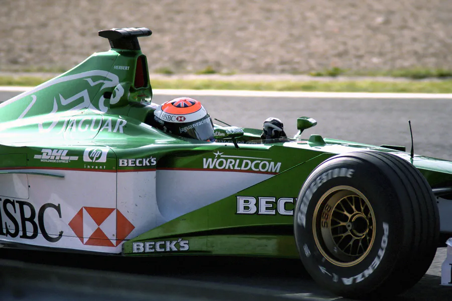 019 | 2000 | Spa-Francorchamps | Jaguar-Ford Cosworth R1 | Johnny Herbert | © carsten riede fotografie