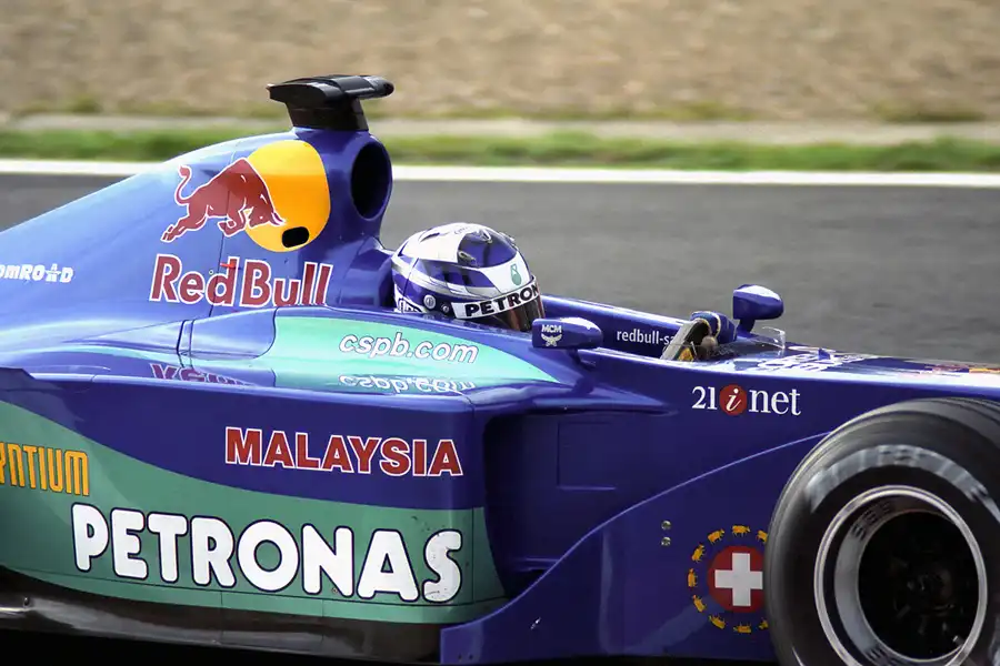 054 | 2001 | Spa-Francorchamps | Sauber-Petronas C20 | Kimi Raikkonen | © carsten riede fotografie