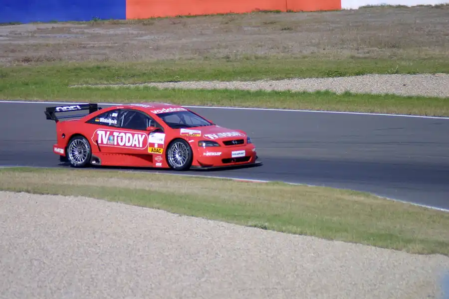016 | 2002 | Eurospeedway | DTM | Opel Astra V8 Coupe | Joachim Winkelhock | © carsten riede fotografie