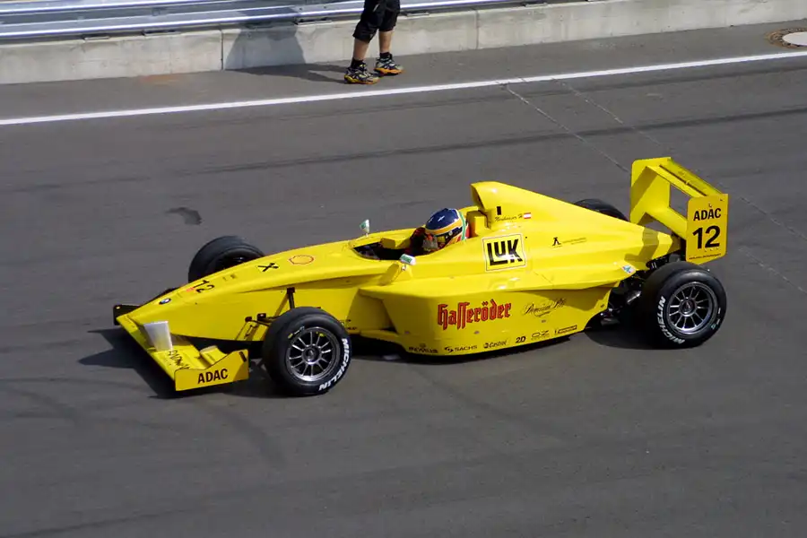 047 | 2002 | Eurospeedway | Formel BMW ADAC | Hannes Neuhauser | © carsten riede fotografie