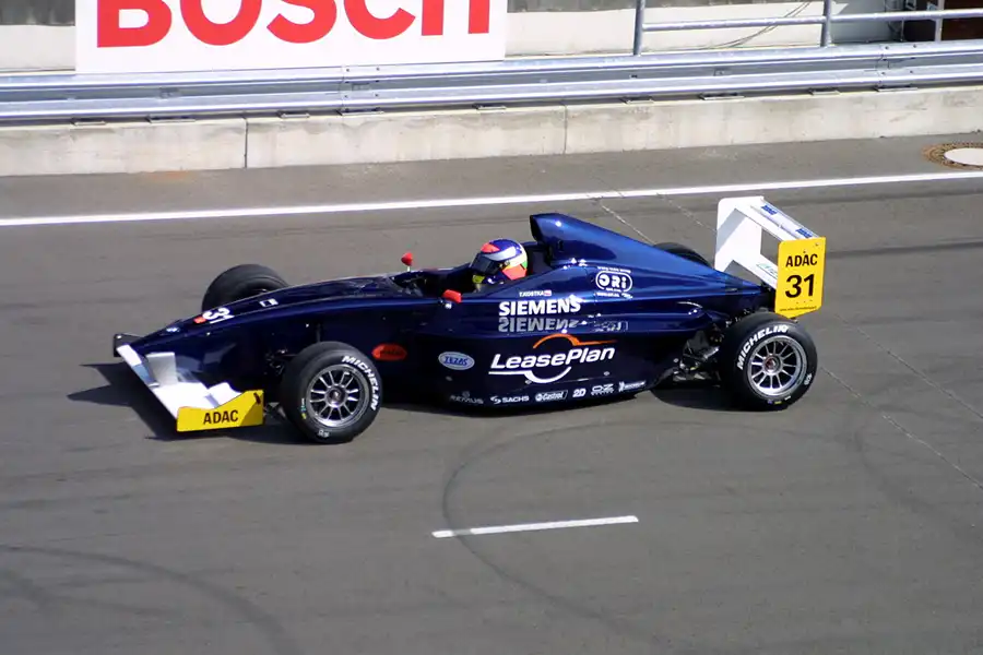 050 | 2002 | Eurospeedway | Formel BMW ADAC | Tomas Kostka | © carsten riede fotografie