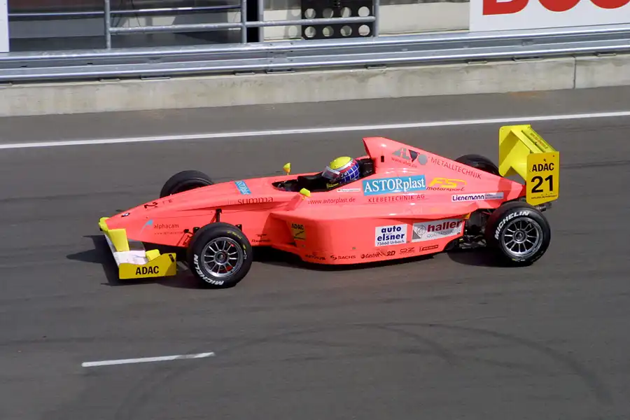 051 | 2002 | Eurospeedway | Formel BMW ADAC | Timo Lienemann | © carsten riede fotografie