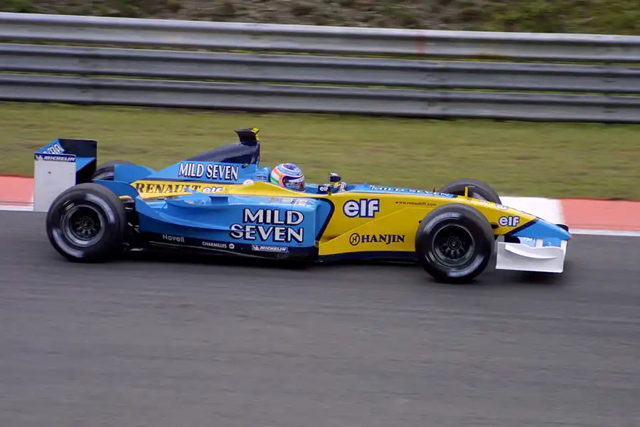058 | 2002 | Spa-Francorchamps | Renault R202 | Jarno Trulli | © carsten riede fotografie