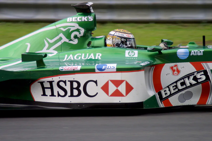 027 | 2002 | Spa-Francorchamps | Jaguar-Cosworth R3B | Eddie Irvine | © carsten riede fotografie