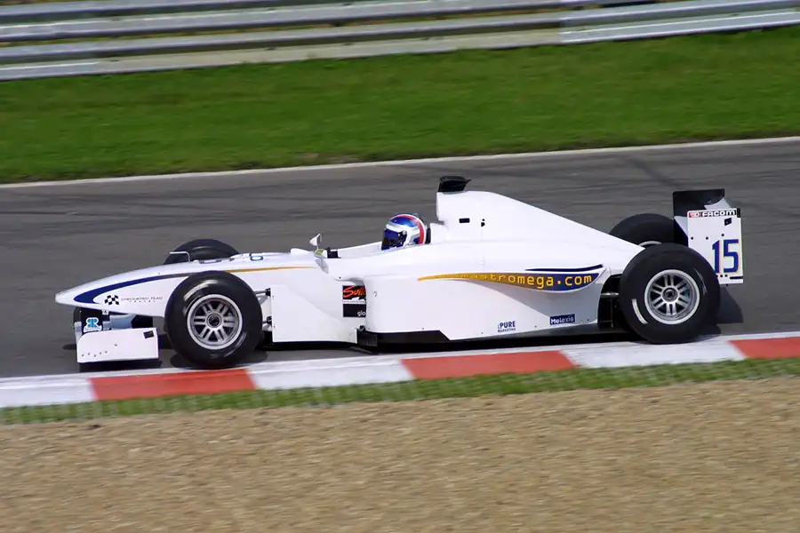 021 | 2002 | Spa-Francorchamps | Lola-Zytek B2/50 | Team Astromega | Rob Nguyen | © carsten riede fotografie