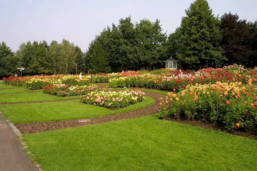 007 | 2002 | Berlin | Britzer Garten | © carsten riede fotografie