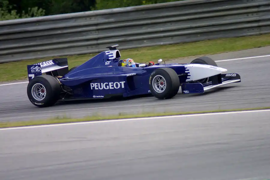 014 | 2003 | Spielberg | Lola-Zytek B2/50 | Nicolas Kiesa | © carsten riede fotografie