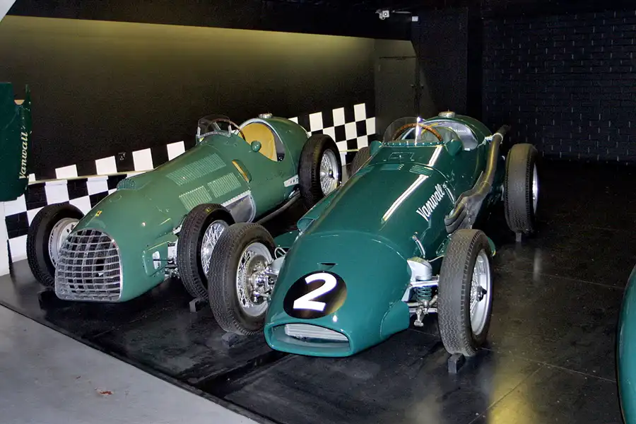 195 | 2003 | Donington | Grand Prix Collection | Ferrari 375 (1950-1951) | © carsten riede fotografie