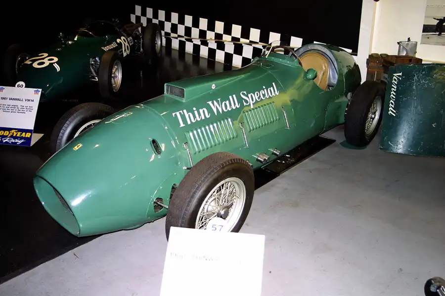 196 | 2003 | Donington | Grand Prix Collection | Ferrari 375 (1950-1951) | © carsten riede fotografie
