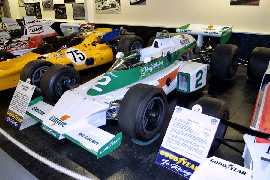285 | 2003 | Donington | Grand Prix Collection | McLaren M16E Indy | © carsten riede fotografie