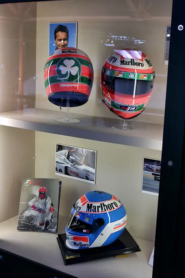 106 | 2003 | Beaulieu | The National Motor Museum | Helme Eddie Irvine, Mika Salo | © carsten riede fotografie