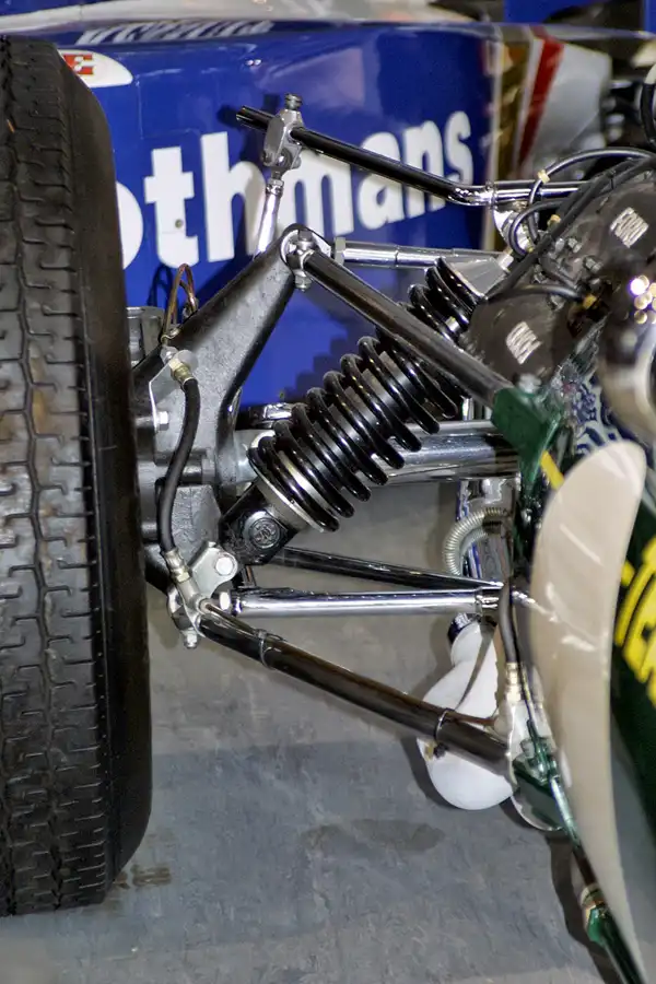 127 | 2003 | Beaulieu | The National Motor Museum | Lotus-Ford Cosworth 49-R3 (1967) | © carsten riede fotografie