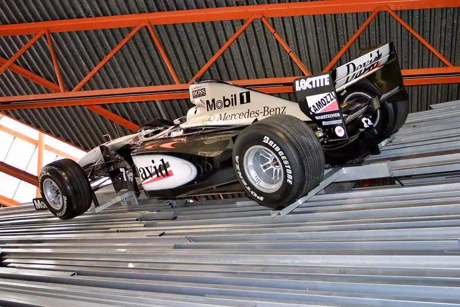 158 | 2003 | Beaulieu | The National Motor Museum | McLaren-Mercedes Benz MP4/13 (1998) | © carsten riede fotografie