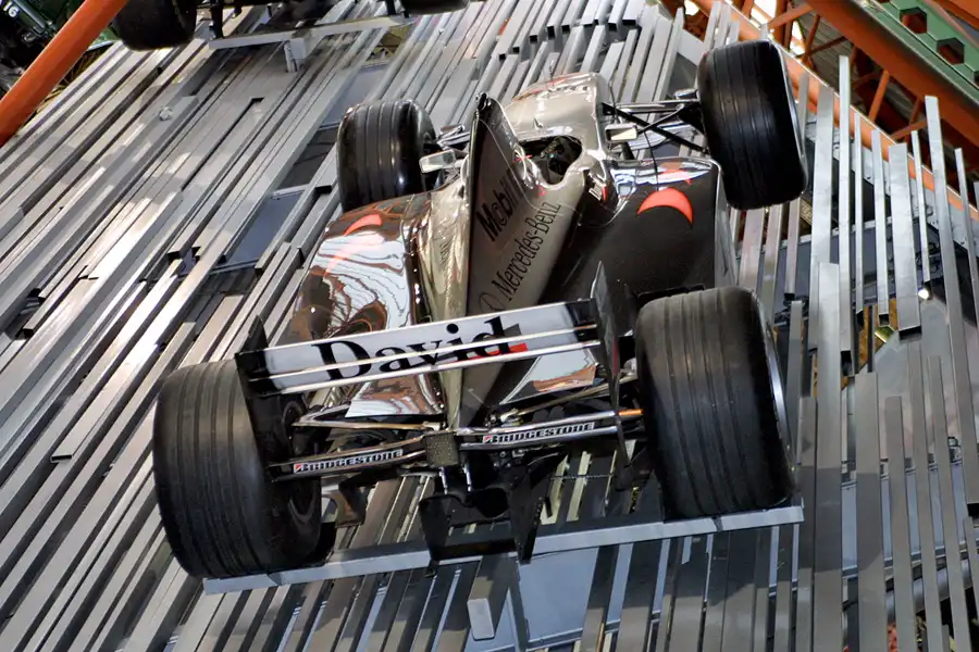 161 | 2003 | Beaulieu | The National Motor Museum | McLaren-Mercedes Benz MP4/13 (1998) | © carsten riede fotografie