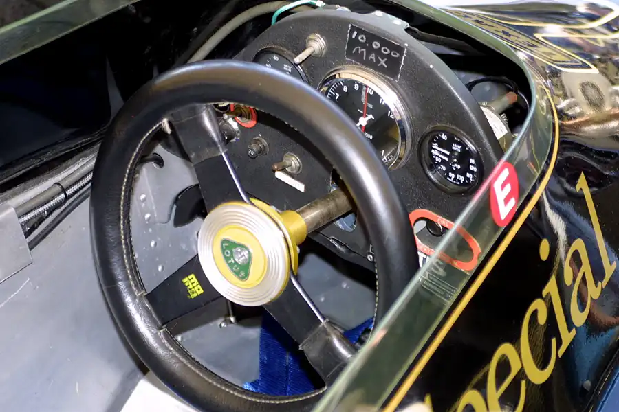 122 | 2003 | Goodwood | Festival Of Speed | Lotus-Ford Cosworth 72E (1973-1975) | © carsten riede fotografie