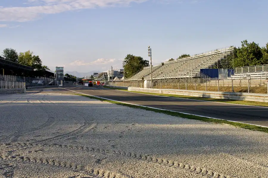 033 | 2003 | Monza | Curva Parabolica | © carsten riede fotografie