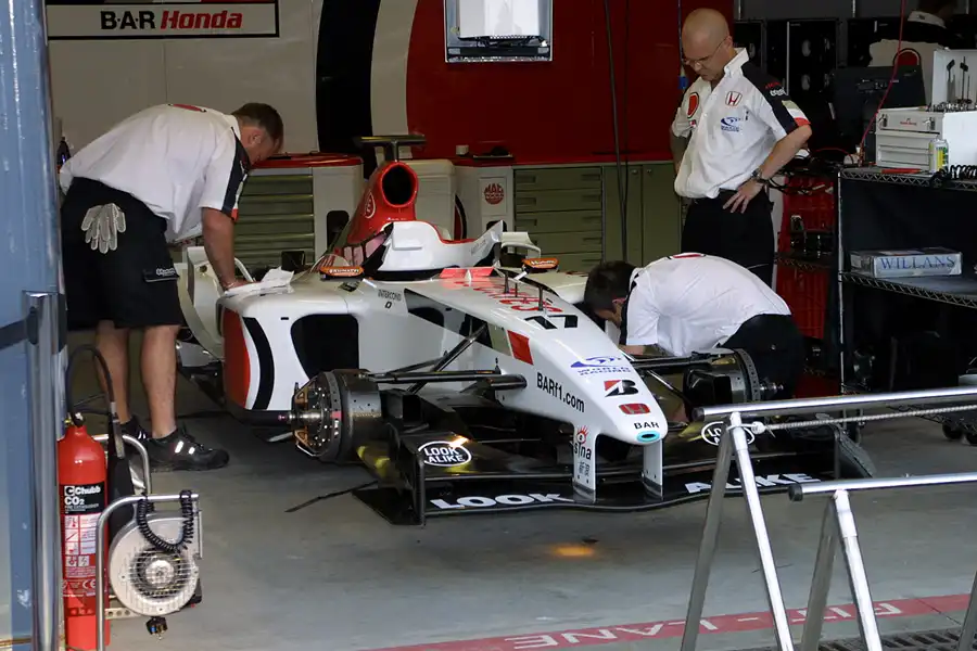 014 | 2003 | Monza | BAR | © carsten riede fotografie