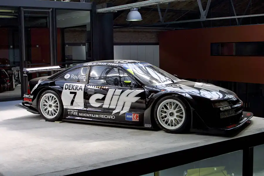 023 | 2004 | Berlin | Meilenwerk | © carsten riede fotografie